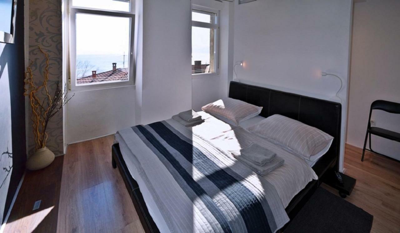 Aurora Apartman